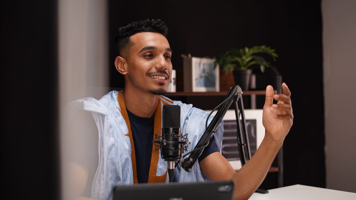 A brand going live during the session